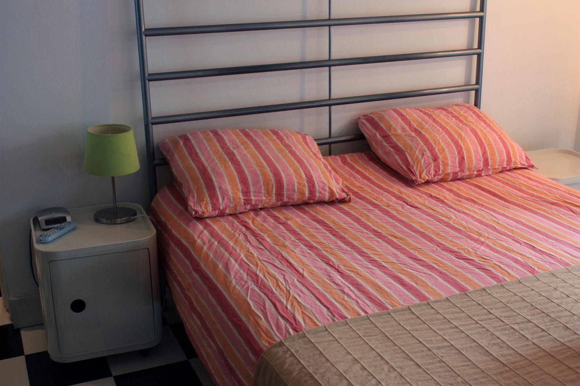 Truelove Guesthouse Amsterdam Ngoại thất bức ảnh